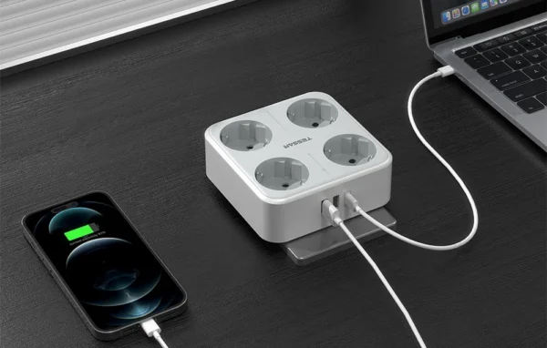 Adaptor priza Tessan TS-302-DE-C, 4 prize, 2 X USB-A, 1X USB-C, 10A - imagine 6