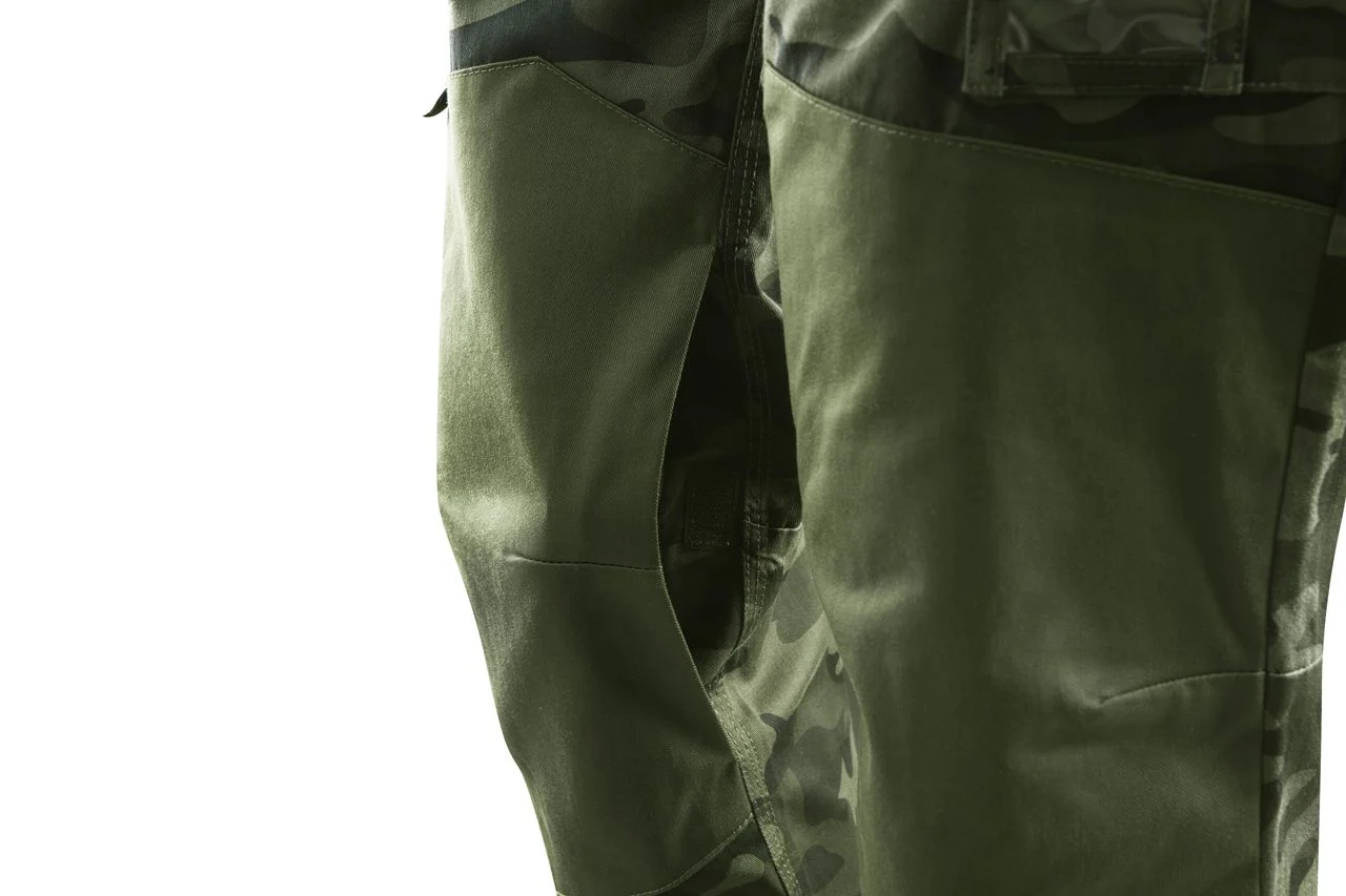 Pantaloni de lucru, camuflaj, model Camo, marimea M/50, NEO 2 Pantaloni de lucru, camuflaj, model Camo, marimea M/50, NEO