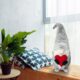 Decoratiune Craciun, pitic gri cu inima rosie, 48 cm - imagine 4