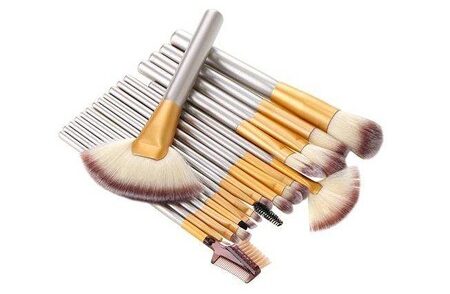 Set pensule machiaj profesional 18 pensule cosmetice Makeup Beauty 2 e1661020026906