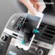 Suport gravitational de telefoane mobile pentru masina InnovaGoods Gadget Travel!® - imagine 7