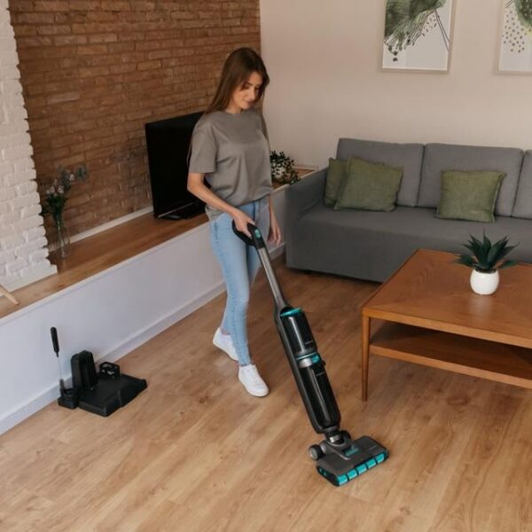 Aspirator vertical cu functie mop Cecotec FreeGo WashVacuum Spray, 250W, Autonomie 30minute, 2 rezervoare, Baza cu autocuratare - imagine 3