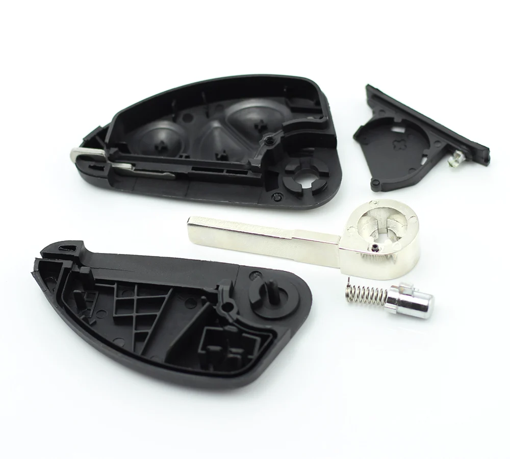 Carcasa pentru cheie Alfa Romeo, tip briceag, cu 3 butoane Carguard 2 Carcasa pentru cheie Alfa Romeo, tip briceag, cu 3 butoane Carguard