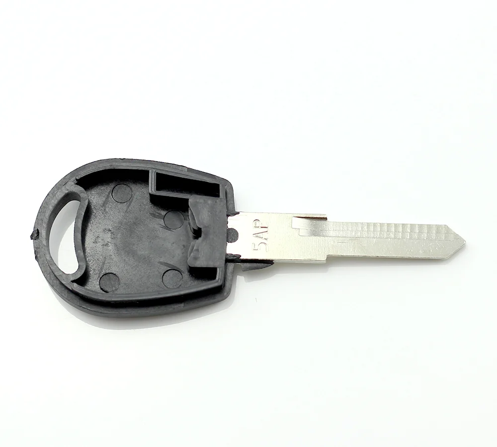 Carcasa cheie tip transponder pentru Volkswagen Jetta, Carguard 2 Carcasa cheie tip transponder pentru Volkswagen Jetta, Carguard