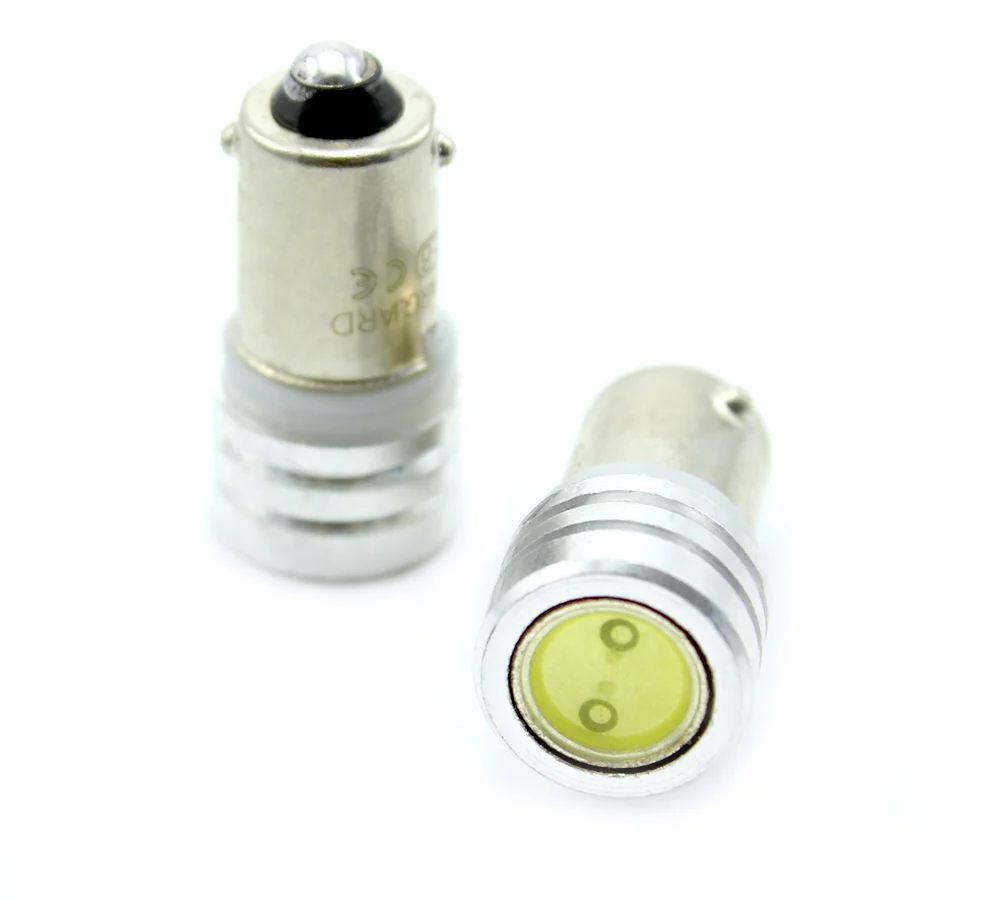 Led auto Carguard pentru interior/portbagaj, set 2 buc, 12V, 60 lumeni, 1 W 3 Led auto Carguard pentru interior/portbagaj, set 2 buc, 12V, 60 lumeni, 1 W