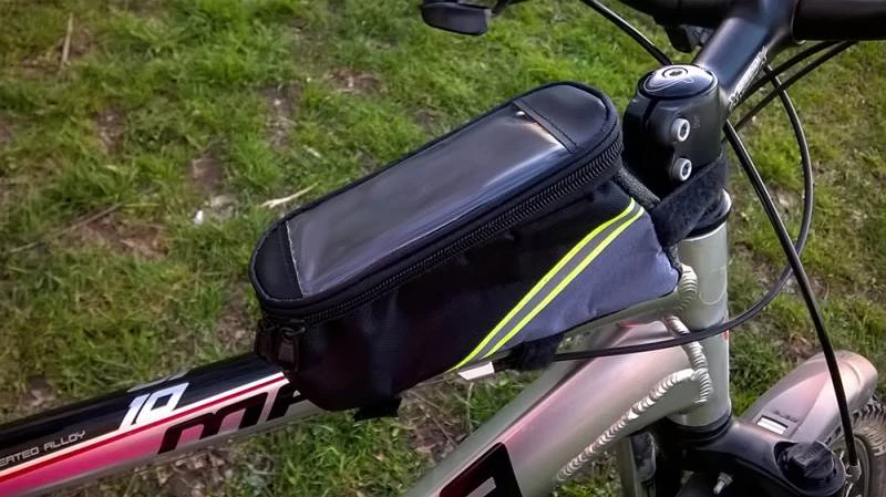 Geantuta de bicicleta cu compartiment pentru telefonul mobil, montare pe cadru, waterproof
