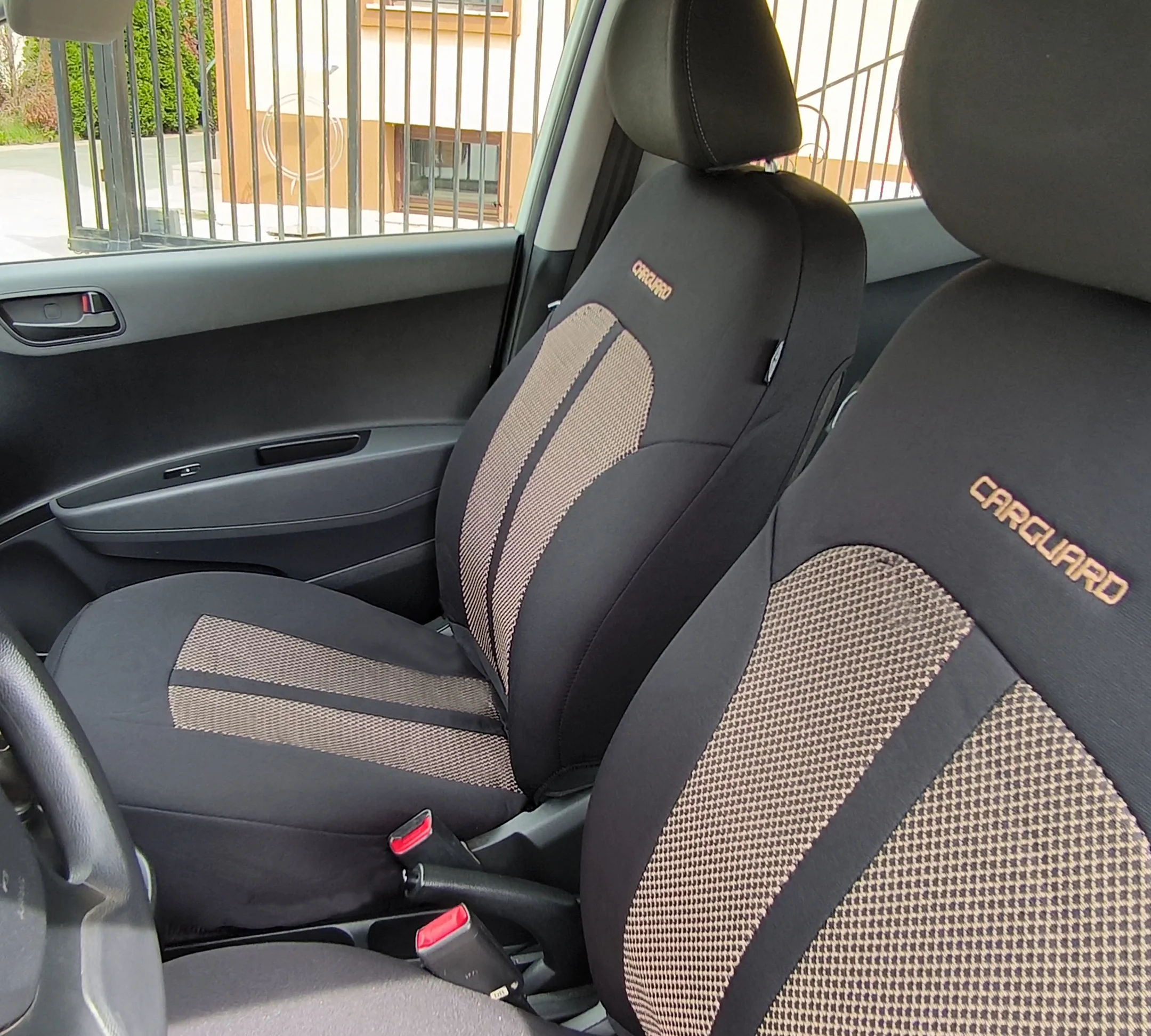 Huse universale premium scaune auto Carguard, poliester, negru + bej