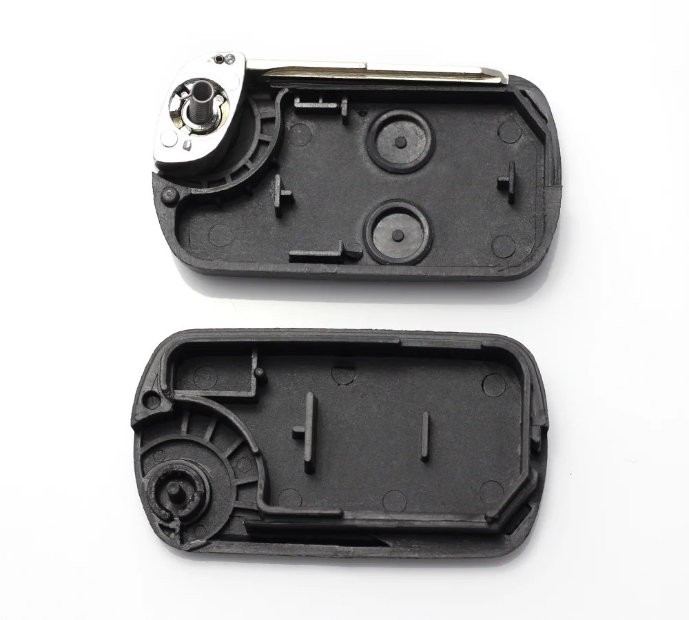 Carcasa cheie tip briceag pentru Land Rover, cu 2 butoane si pregatire pentru chip, Carguard