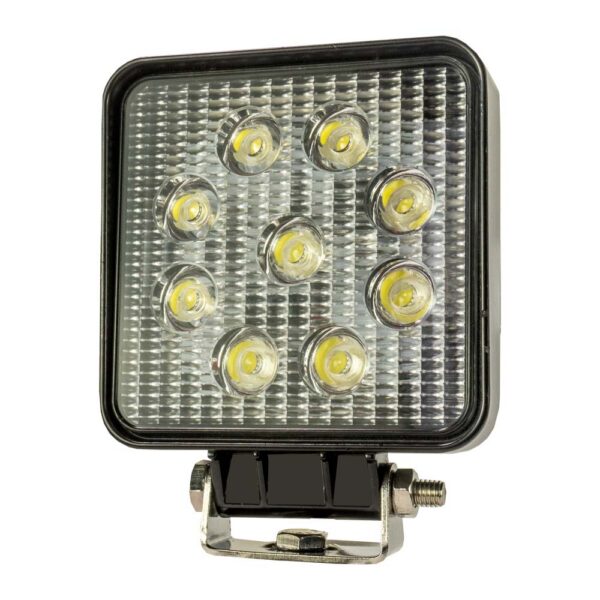 proiector-led-auto-off-road-27w-9-smd-led12.jpg Proiector LED Auto Carguard, 27 W, 9 SMD LED, 6000-7000K, 2000 lumeni - imagine 1