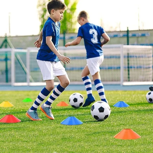 Set 50 jaloane tip con, pentru antrenamente sportive, pvc flexibil multicolor, cu suport si husa transport - imagine 7