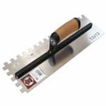 Gletiera inox, intarita, cu zimti 12x12, Premium Silver, 35.6x13 cm x 0.7 mm, maner piele Alcantara, Olejnik