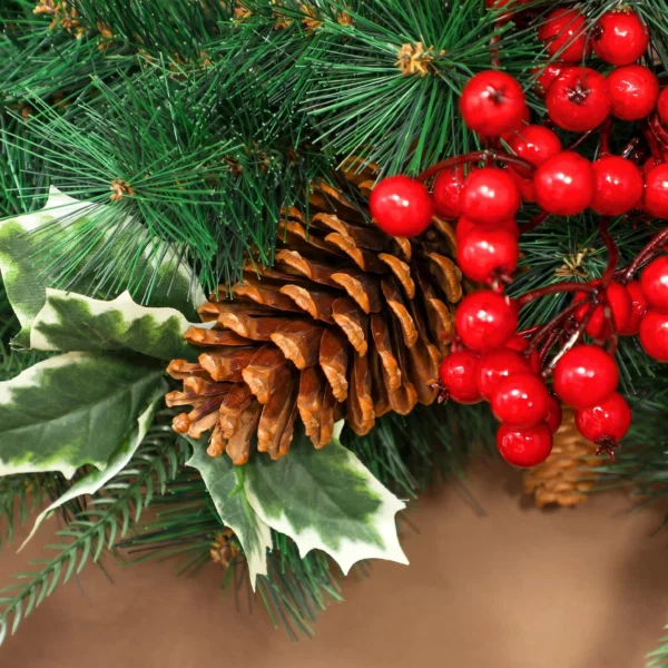 Ghirlanda de Craciun de 60 cm cu lumini LED albe, timer, conuri, boabe si frunze de ilex, verde - imagine 9