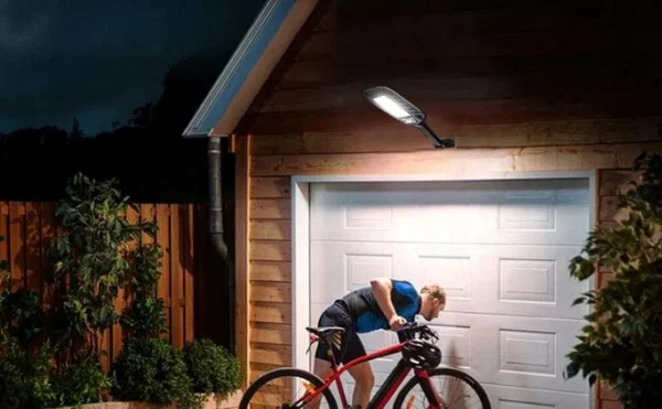 Lampa solara stradala 180 LED-uri, telecomanda, 3 moduri de functionare, senzor de miscare, senzor de lumina, lumina neutra