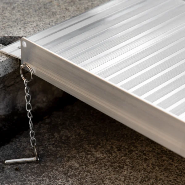 Rampe Mobile pentru Scaune cu Roti si Scutere, Pliabila, Antiderapanta, Aliaj, Capacitate 272kg, 183x72x5cm, Silver - imagine 9